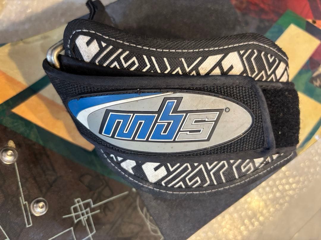 マウンテンボード MBS CORE95（タイヤ１つジャンク）