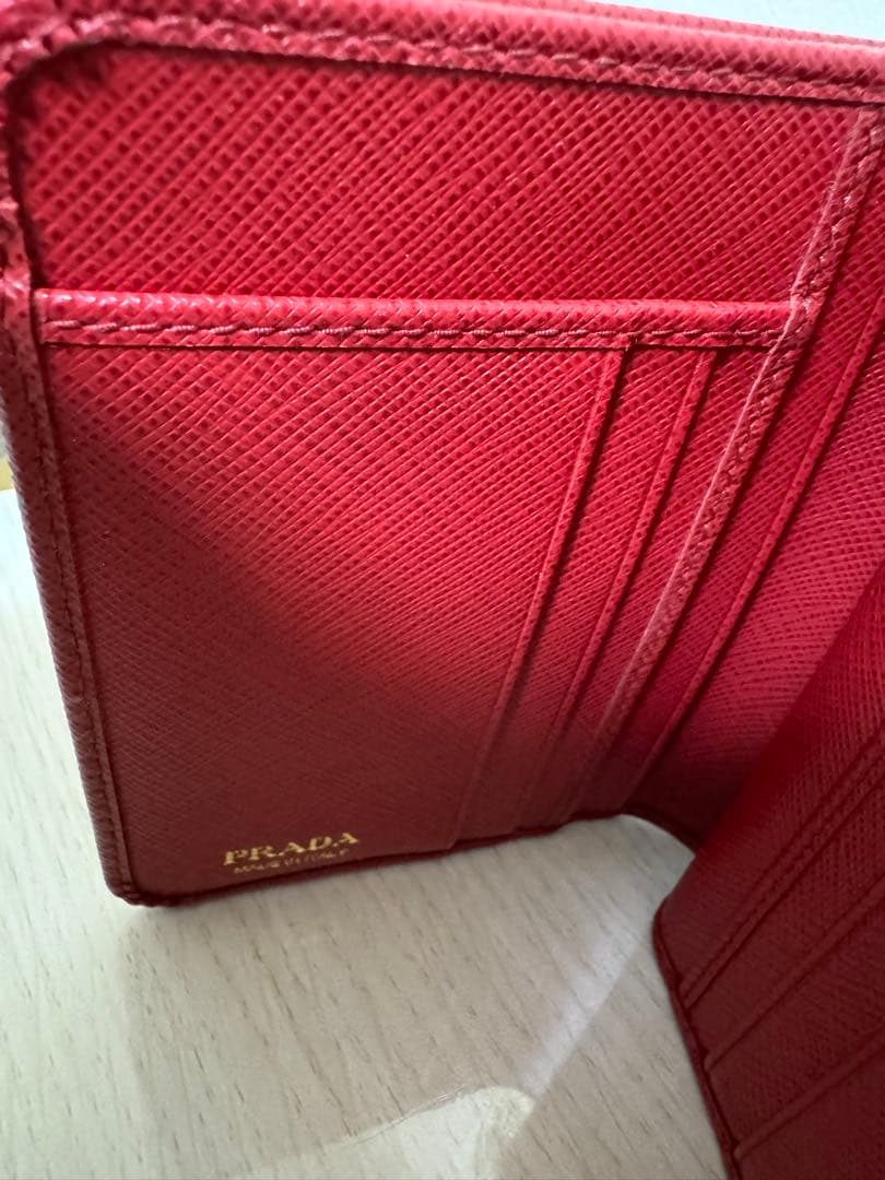 PRADA 二つ折り 財布