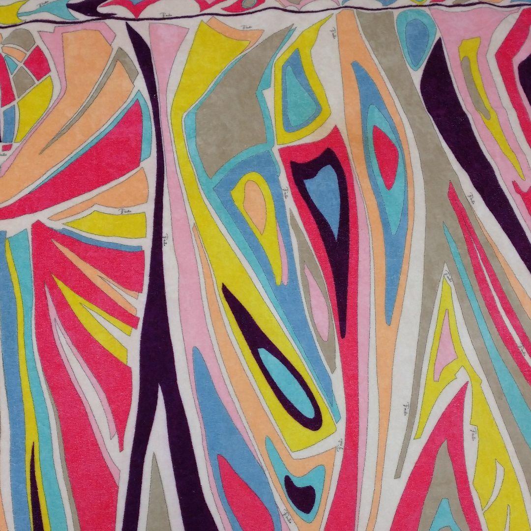 EMILIO PUCCI／エミリオプッチ大判バスタオル