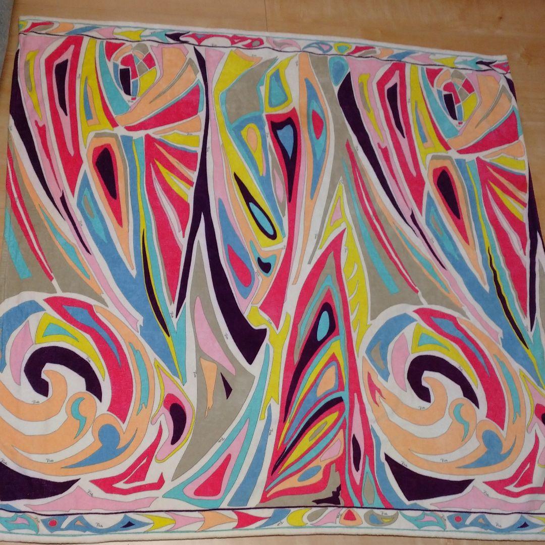 EMILIO PUCCI／エミリオプッチ大判バスタオル