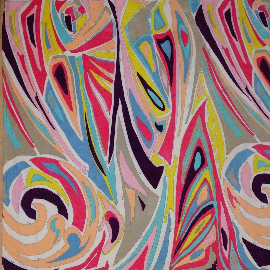 EMILIO PUCCI／エミリオプッチ大判バスタオル