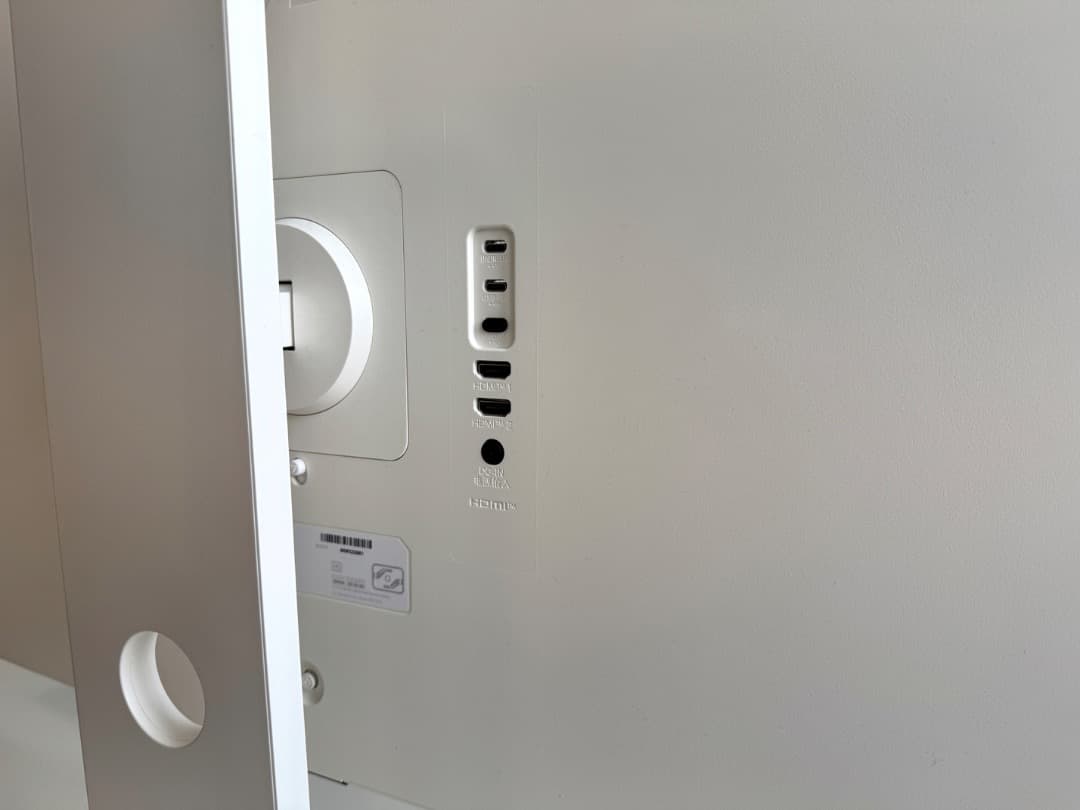 ディスプレイ・モニター本体 LG MyView Smart Monitor 4K IPS 32SR83U-W