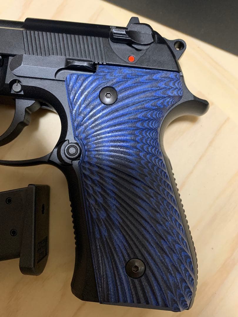 概ね美品　東京マルイM9A1ベレッタ ガスブローバック　可変ポップ　カスタム品