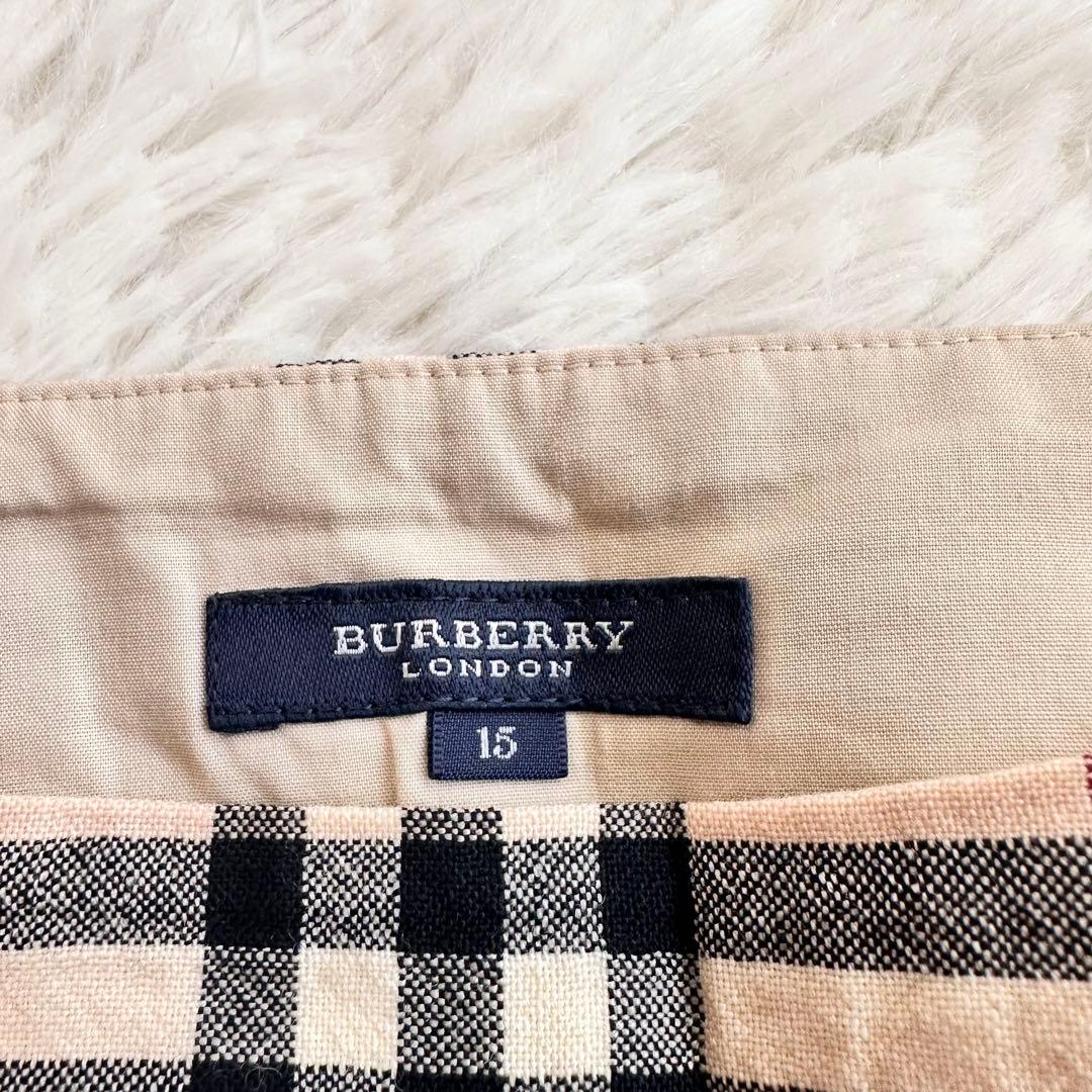 バーバリー 大きいサイズ ノバチェック タック フレアスカート ベージュ 15号