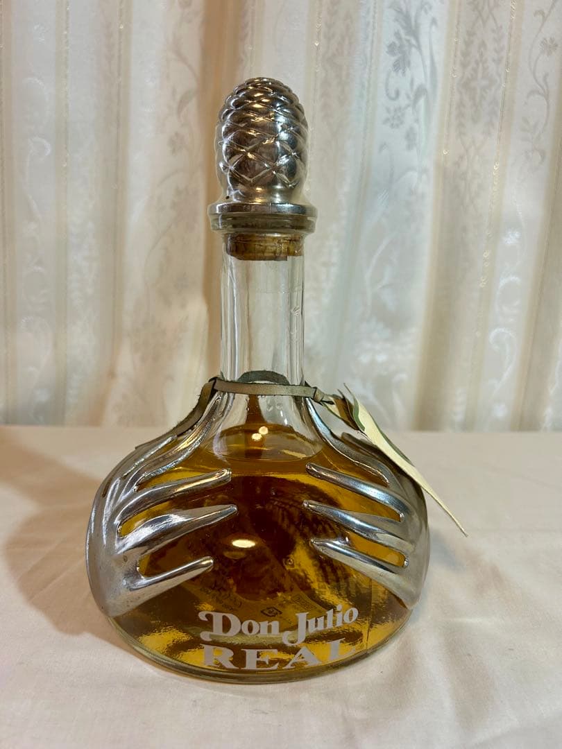 Don Julio REAL テキーラ オリジナルボックス付き　ドンフリオ