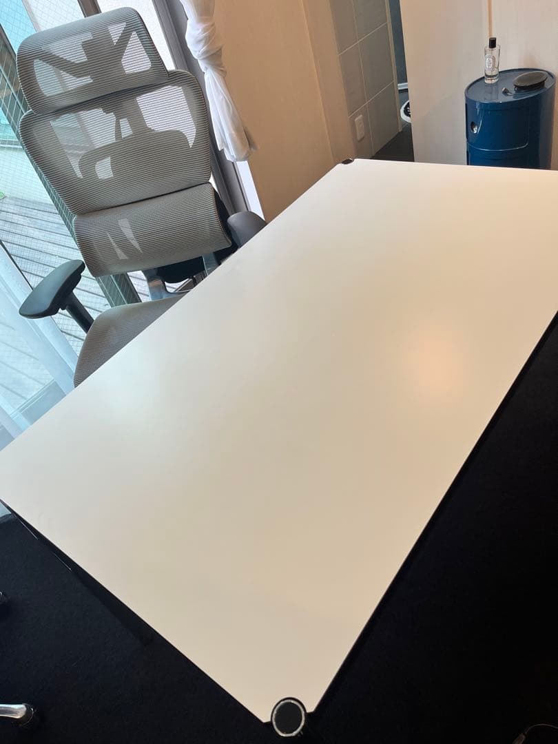 USMハラーテーブル（L/D/H: 1250/600/740 mm）