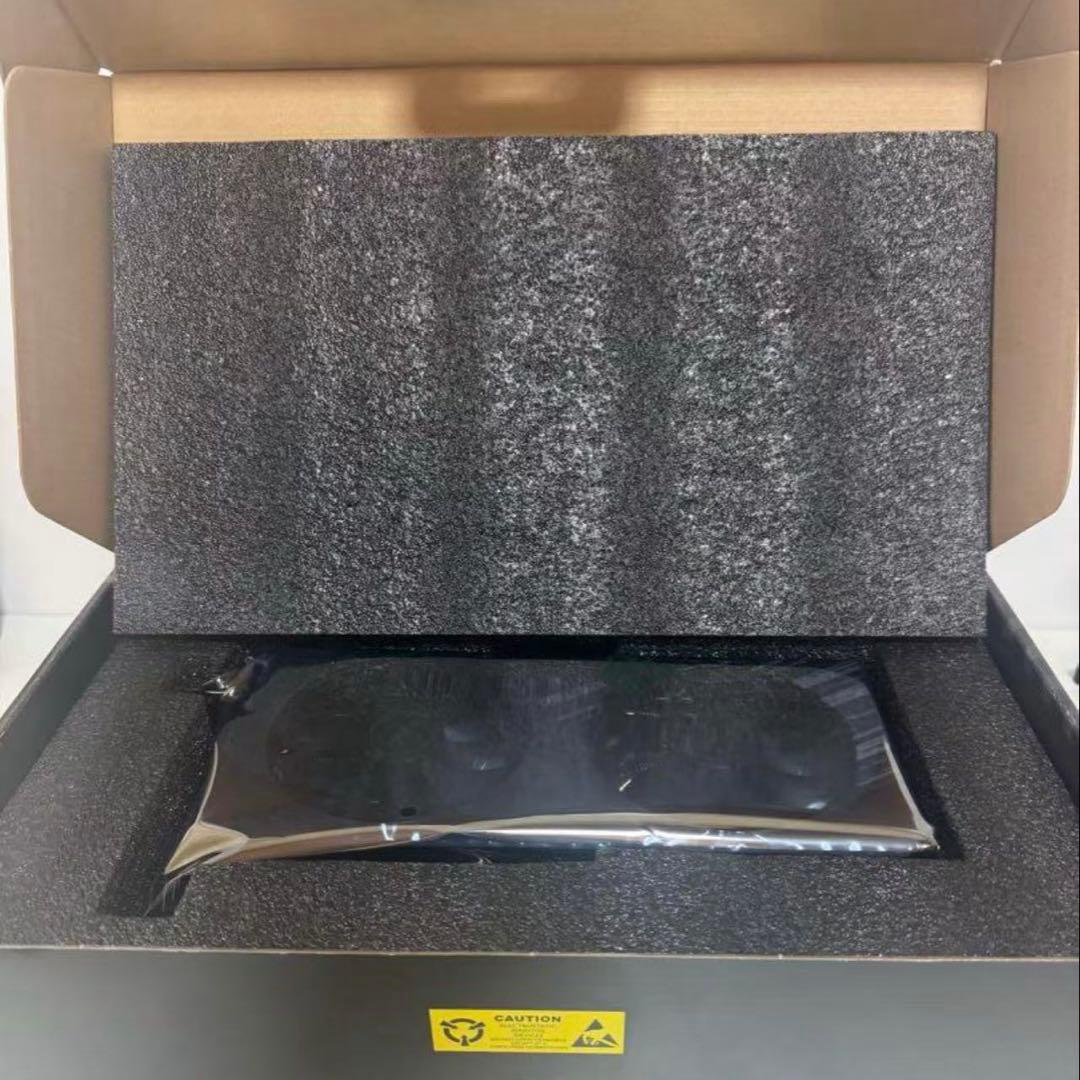 新品未使用Radeon RX 7700 XT Challenger12GB OC