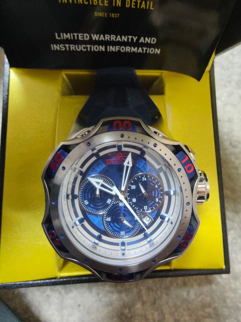 インビクタ　INVICTA　時計