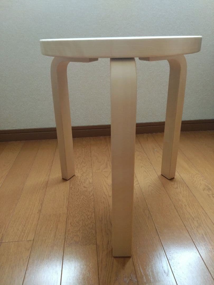 アルテック artek STOOL60 3本脚 リノリウム ペブル