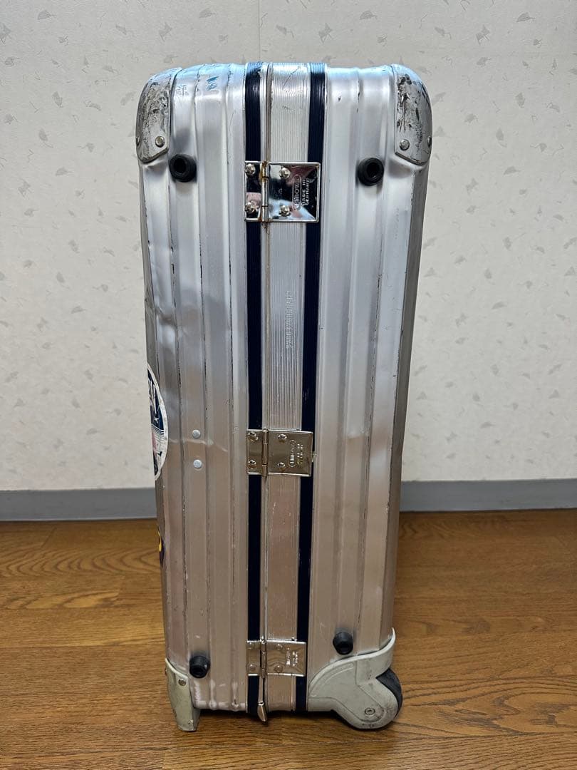 い*た様 RIMOWA スーツケース