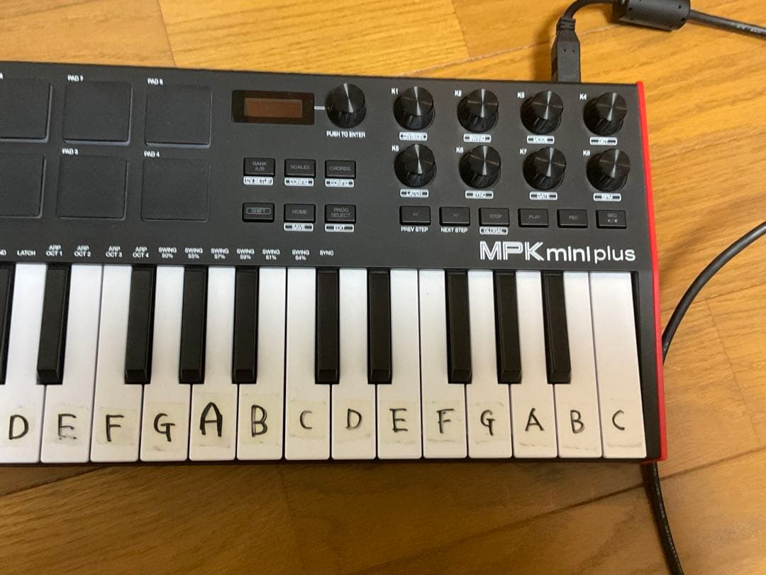 AKAI USB MIDIキーボードコントローラー 37鍵
