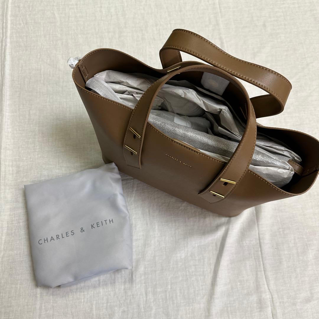 charles&keith チャールズアンドキース ハンドバッグ ブラウン