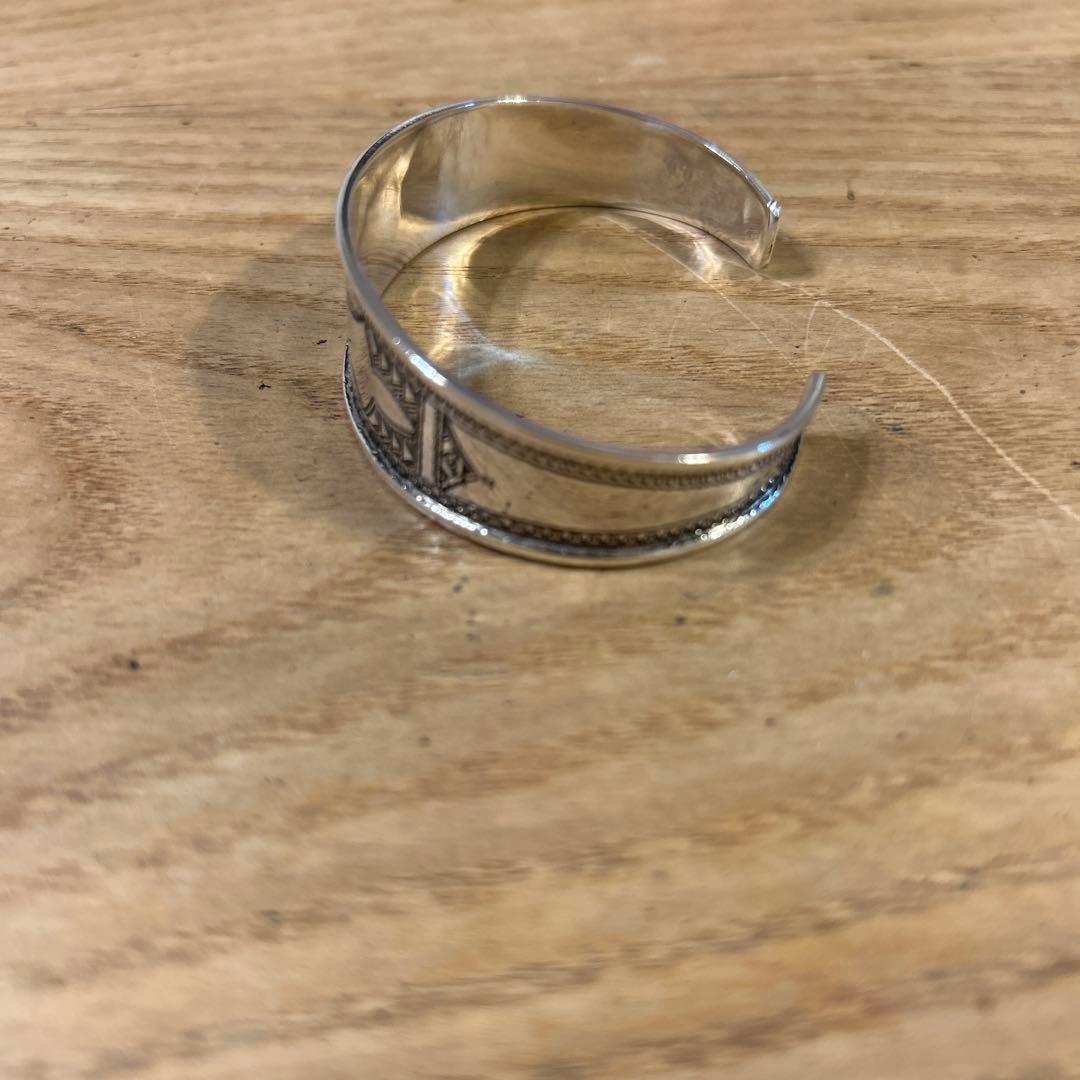 美品　Adawat'n Tuareg ルブハー バングル　トゥアレグ