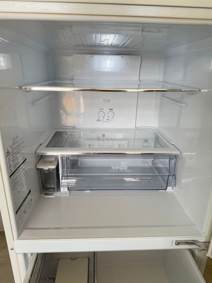 2019年製 238L AQUA 3扉冷蔵庫 AQR-SV24J