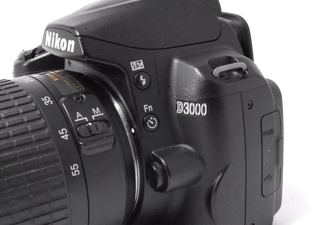 高画質✨届いてすぐ使える✨軽量✨スマホ転送可✨Nikon D3000✨簡単操作✨