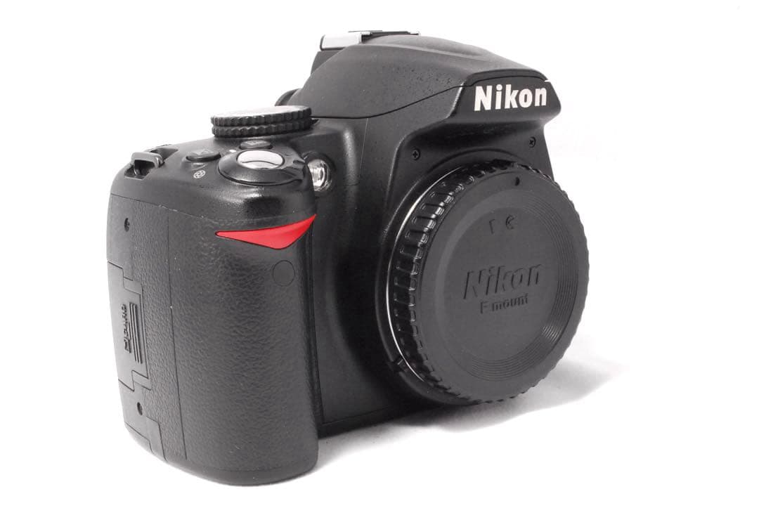 高画質✨届いてすぐ使える✨軽量✨スマホ転送可✨Nikon D3000✨簡単操作✨