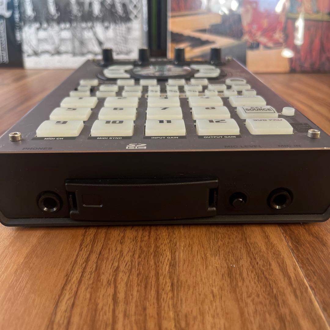 Roland SP-404SX サンプラー