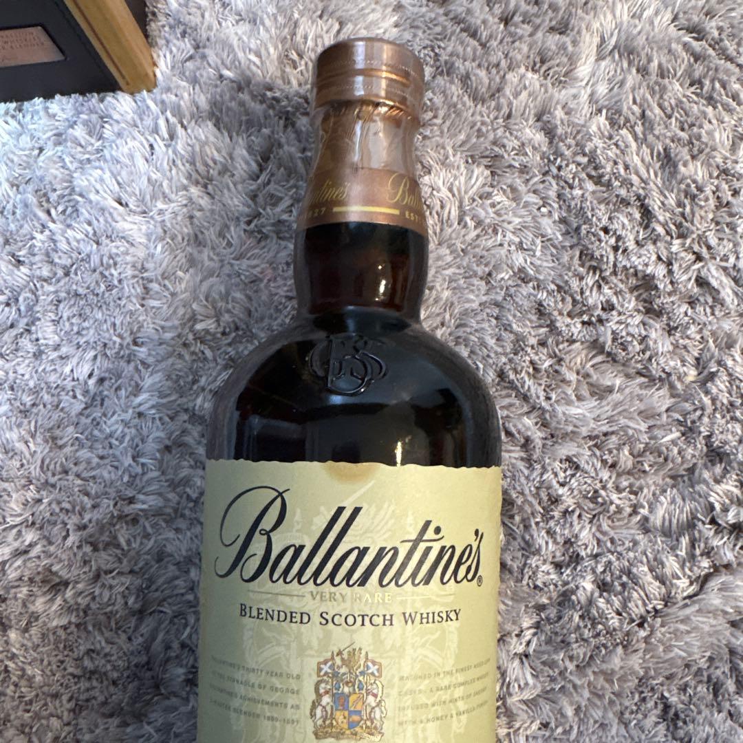 訳あり　新品未開封　バランタイン 30年　レア　木箱　ウイスキー