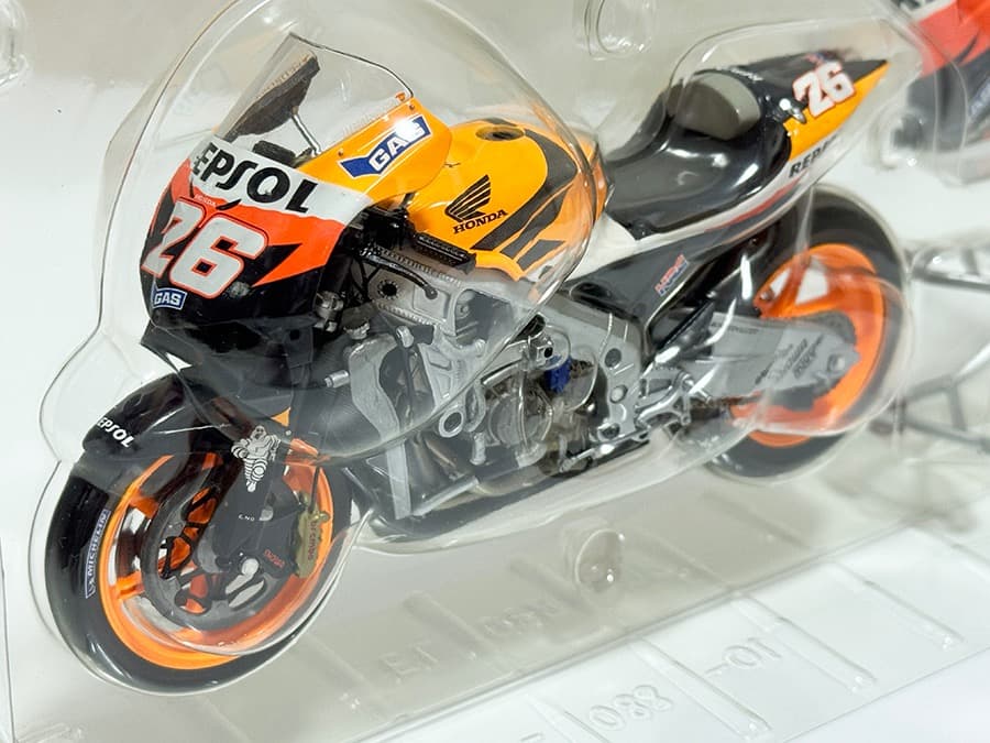 ミニチャンプス 1/12 ホンダ RC211V ダニ・ペドロサ 2006