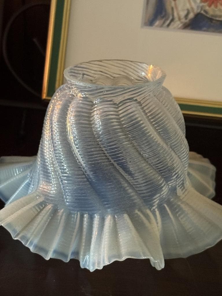 アンティーク　オパールセンド　ランプシェード フリル