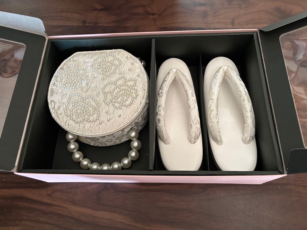 ホワイト和装用バッグと草履セット 成人式 振袖 22.5-23cm