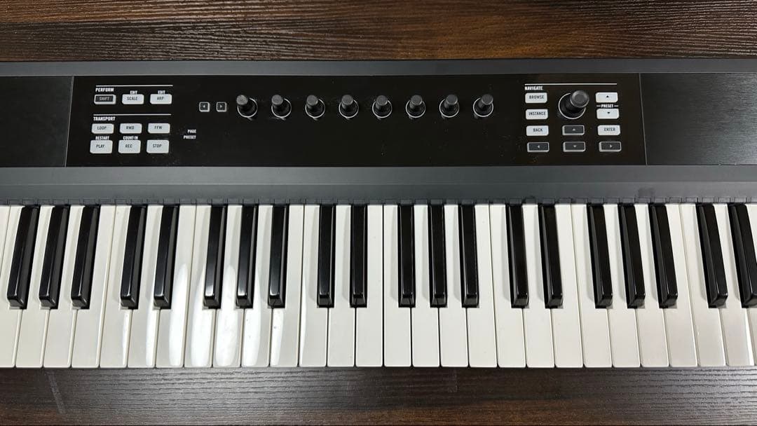 DTM・DAW KOMPLETE KONTROL S61