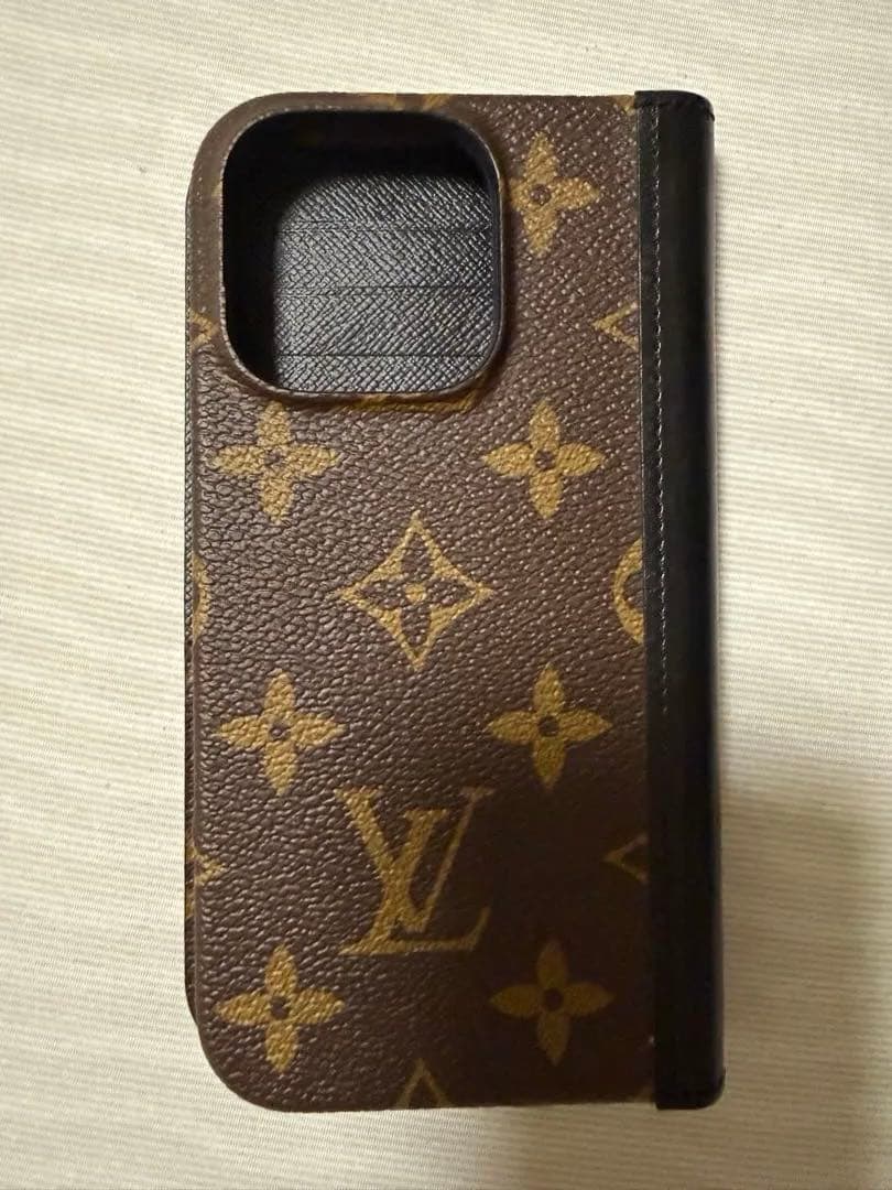 Louis Vuitton モノグラム iPhone16pro手帳型ケース