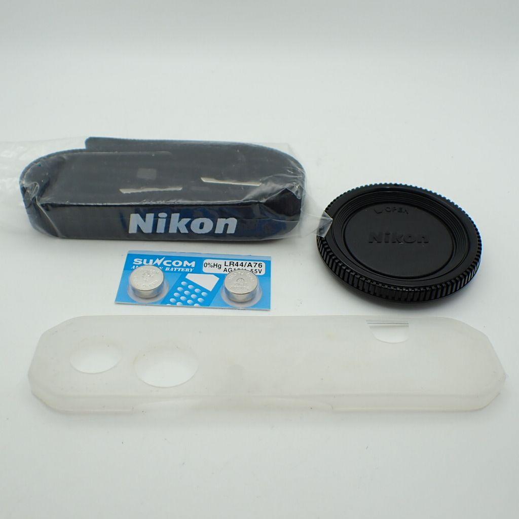 M*a様 【動作確認済良品】Nikon FM ボディブラック 新品電池&初期動作