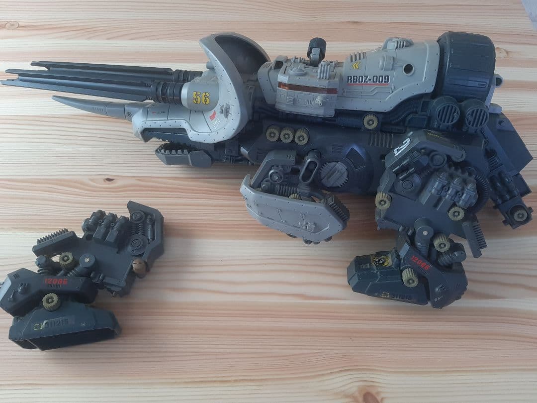 【ジャンク品】旧ゾイド　サラマンダー　マッドサンダー　他パーツ