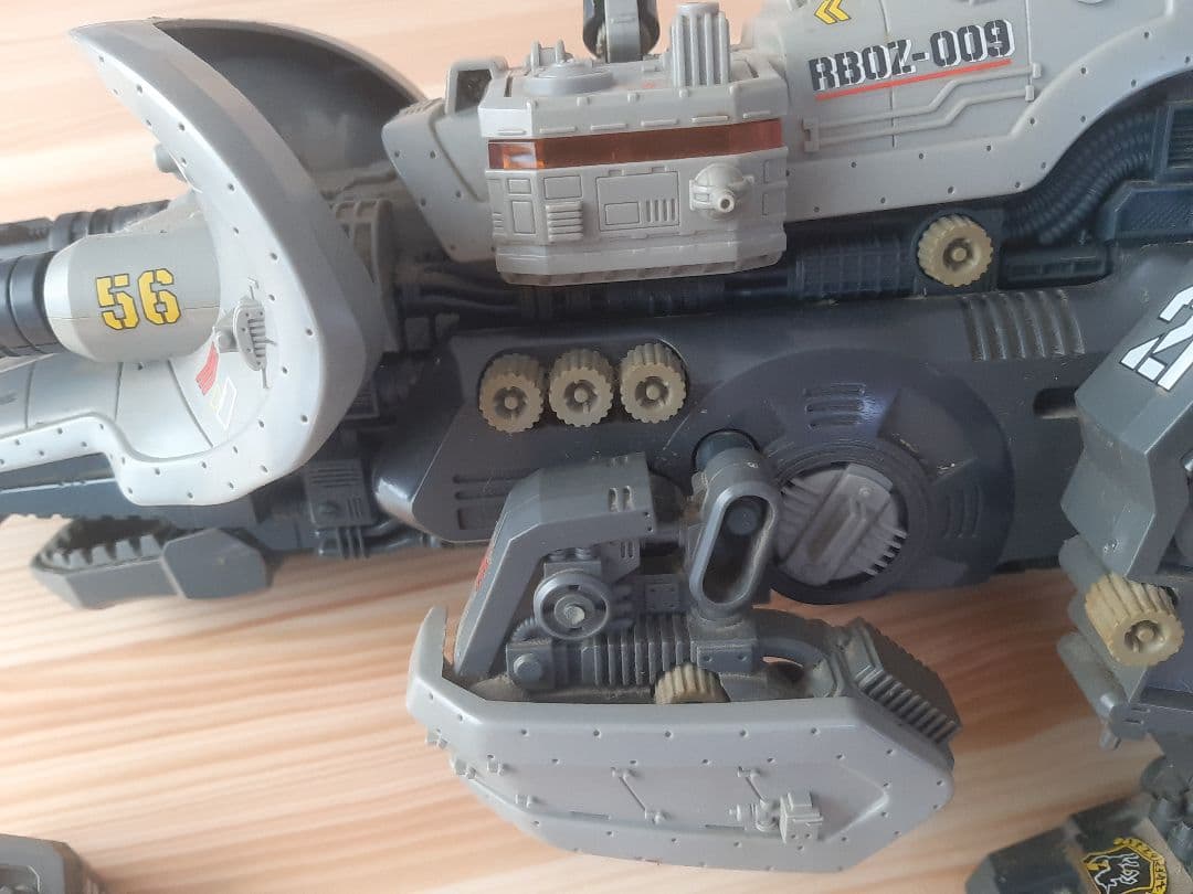 【ジャンク品】旧ゾイド　サラマンダー　マッドサンダー　他パーツ