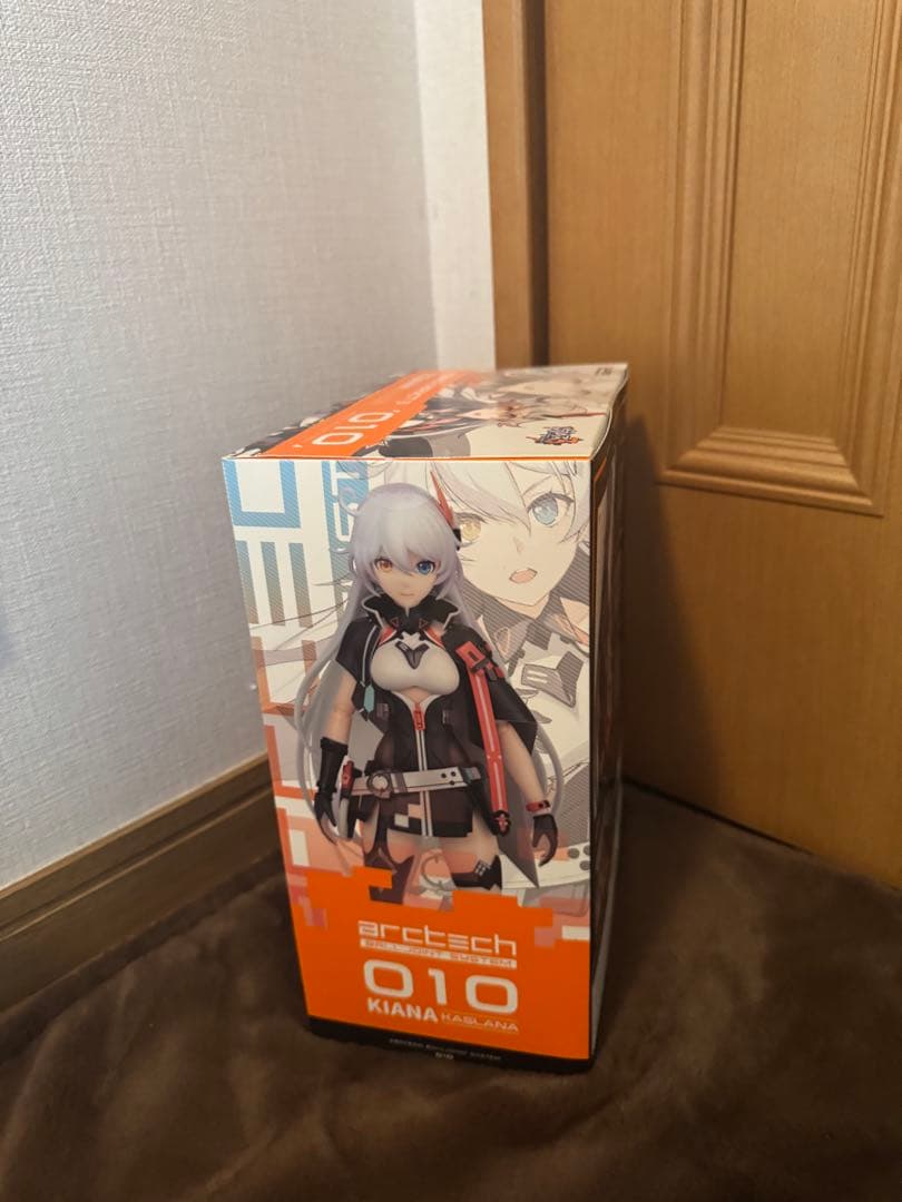 アルター 崩壊3rd キアナ　フィギュア　1/8
