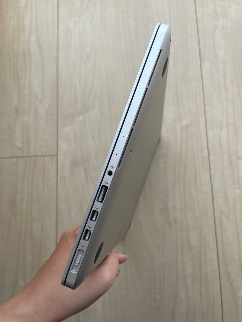 j*u様 超美品 MacBook Pro 13インチ Mid 2014 i5 2