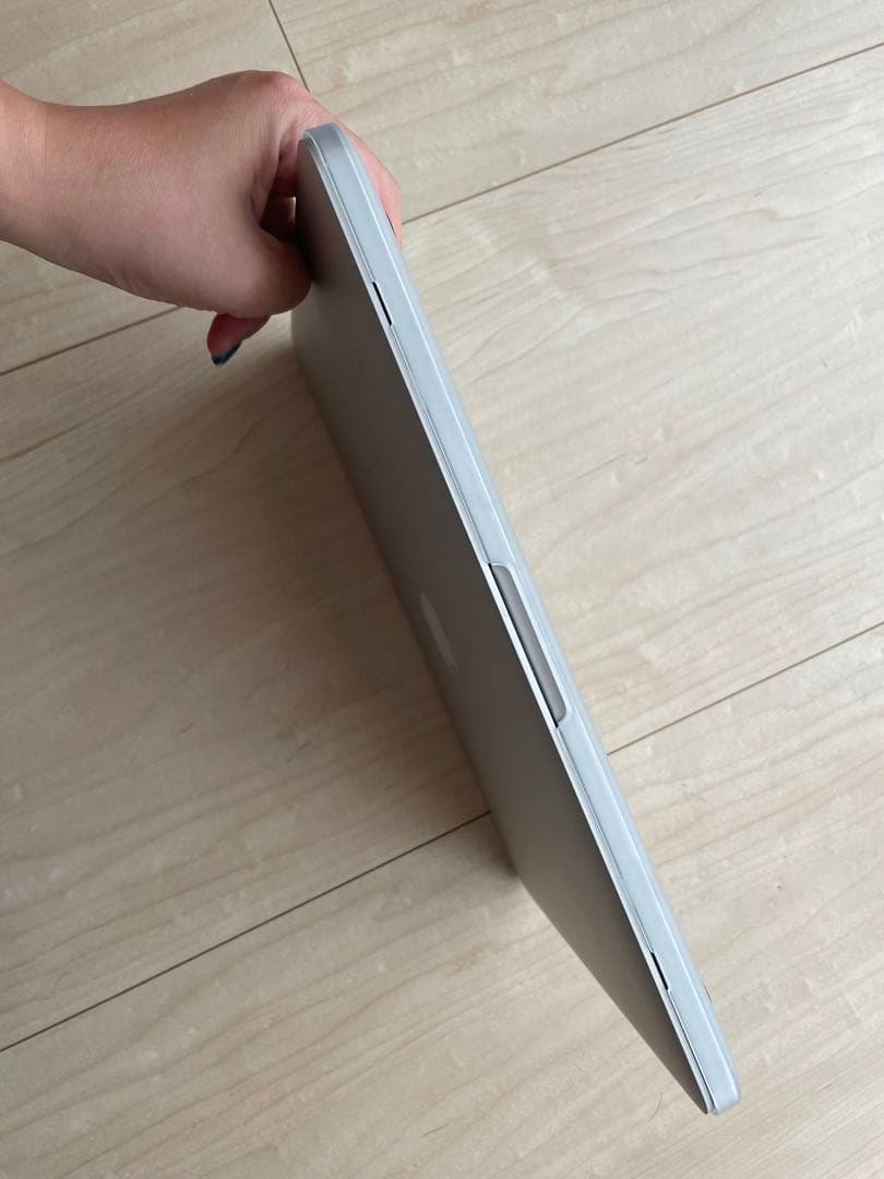 j*u様 超美品 MacBook Pro 13インチ Mid 2014 i5 2