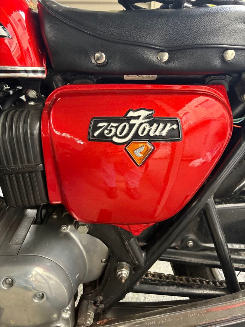 HONDAタンク　サイドカバー　セット　よしふみさんさん専用