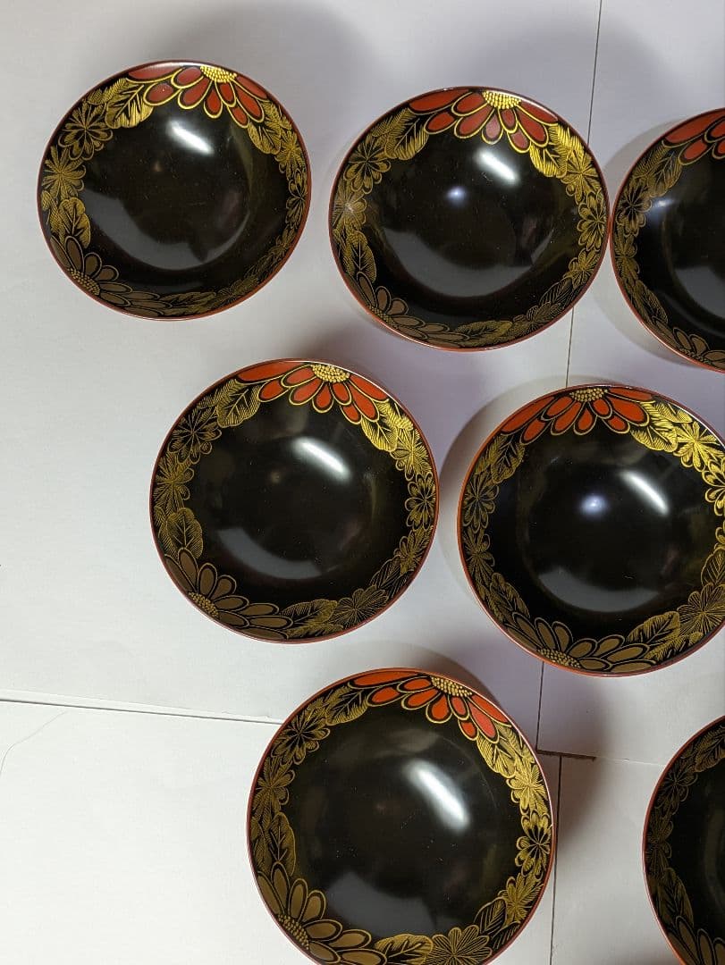 特選、輪島塗、蒔絵金彩細工、沈金菊模様、木製、蓋付椀、吸物椀、10客、保管箱付