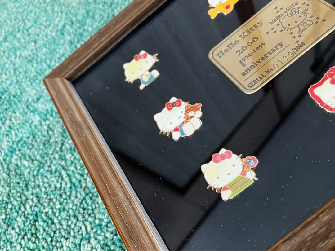 激レア平成レトロ ハローキティ2000anniversary限定ピンバッジ