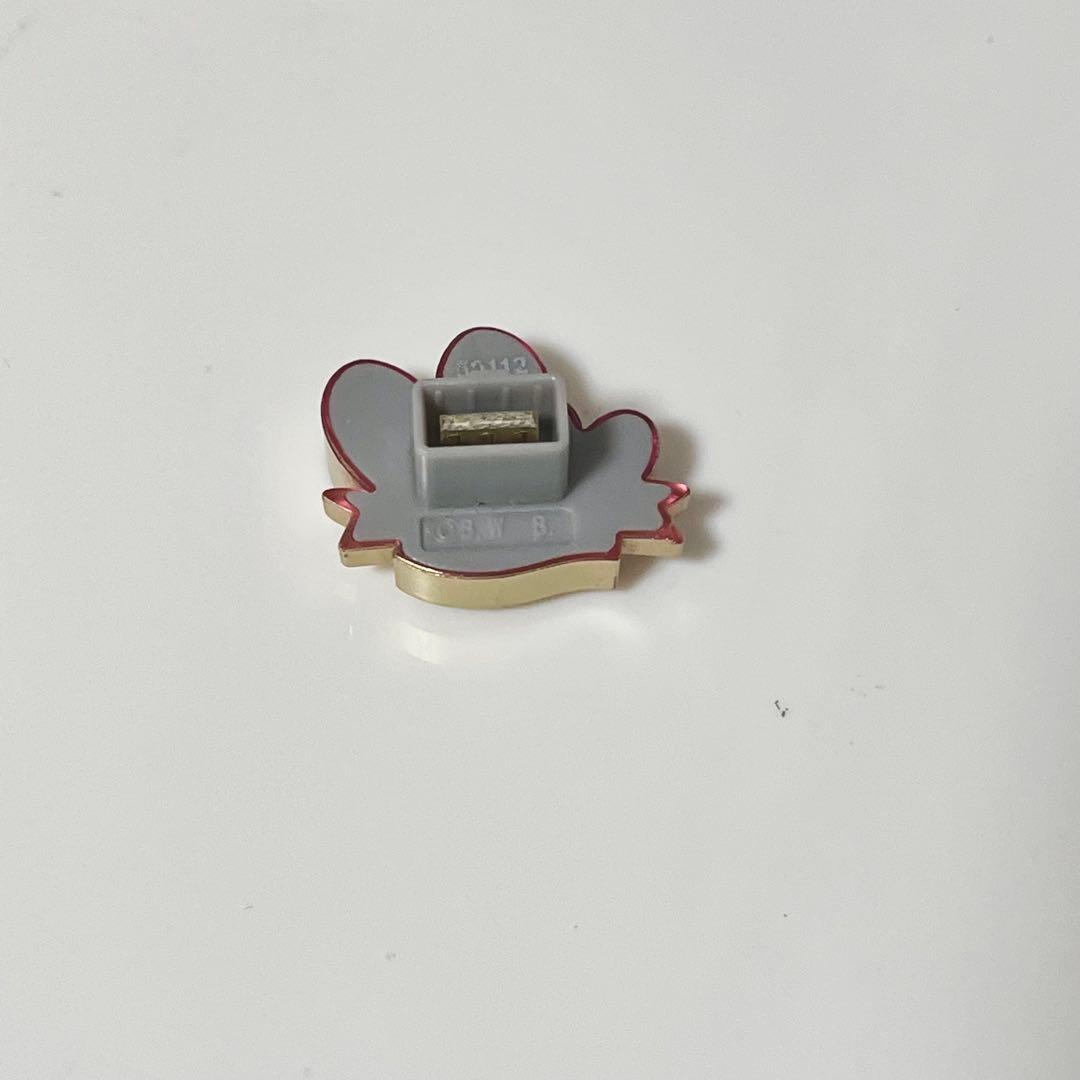 たまごっちピース ホワイト＆ピンク Tamagotchi P's ピアス付き