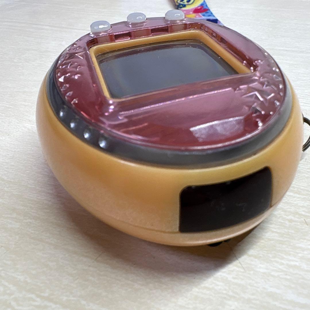 たまごっち iD L ピンク【ストラップ付き】