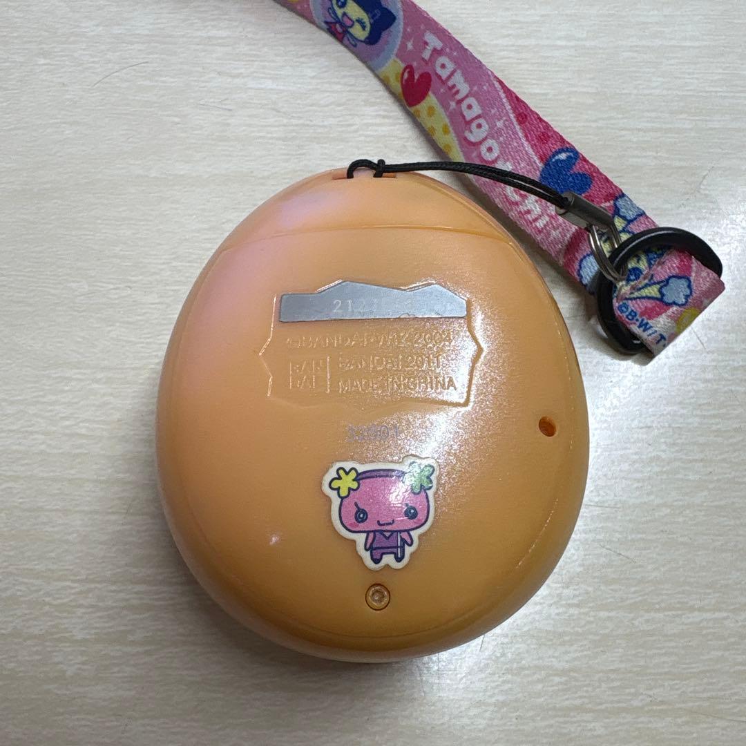 たまごっち iD L ピンク【ストラップ付き】