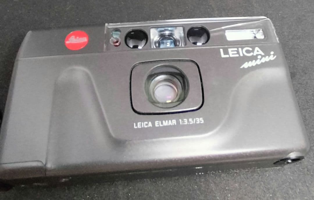 LEICA mini コンパクトフィルムカメラ　カバー付き