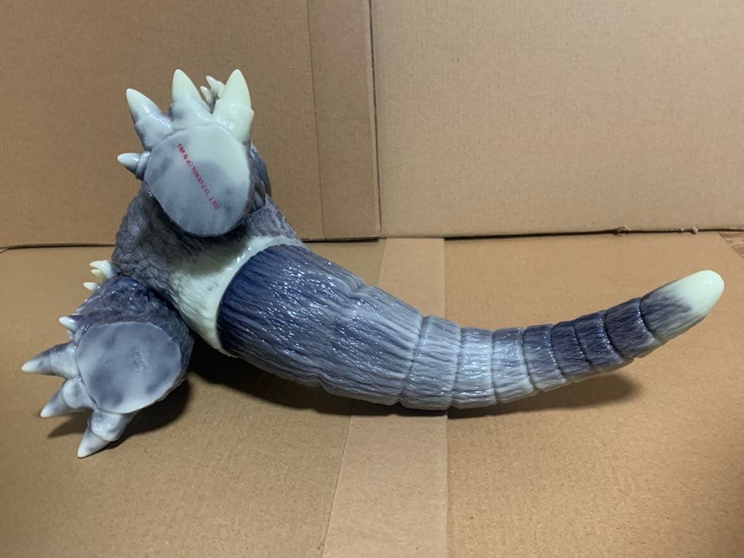 FrogTree ゴジラ ソフビ2001 蓄光マーブル成型、偏光パール塗装