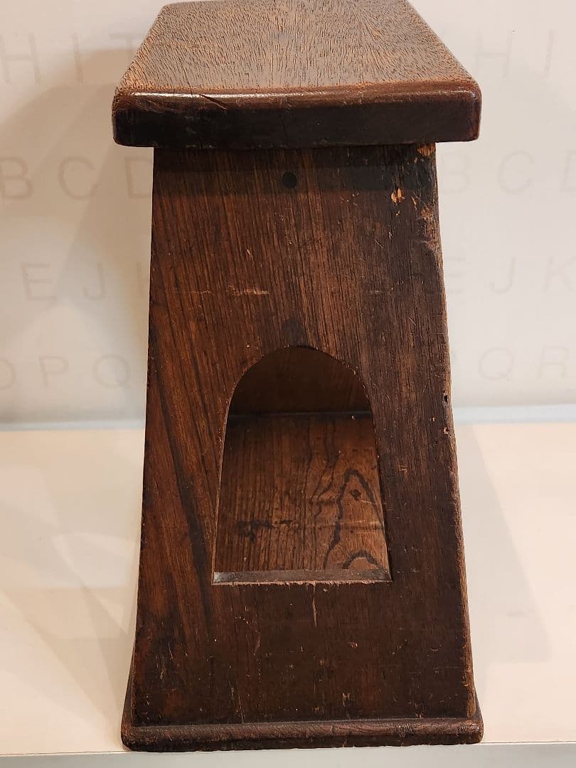 朝鮮　李朝　中国　木製小さな踏み台　肘掛　花台　スツール　古民具　骨董　送料込み