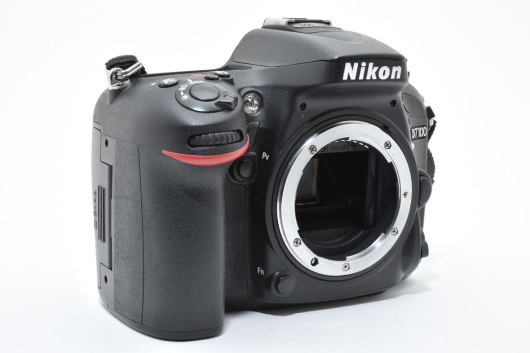 動確済 美品 Nikon D7100 シャッターカウント:3,332 #646