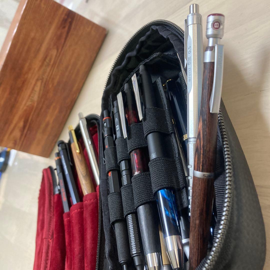 シャーペン　ボールペンまとめ売り　筆箱付き