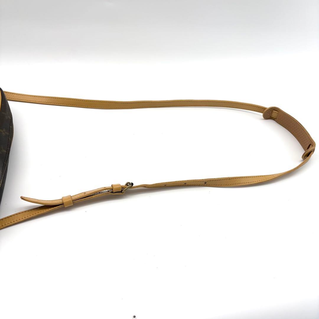 VUITTON　トロカデロ27　斜め掛け　ショルダーバック　PVC　モノグラム