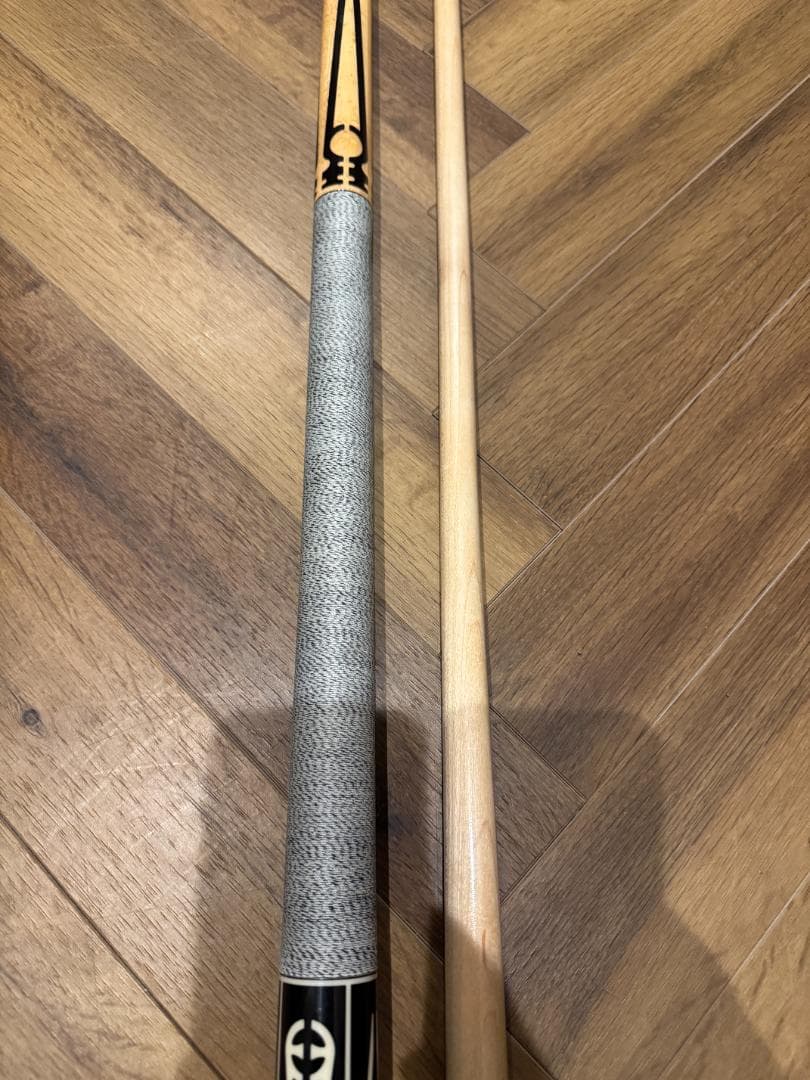 McDermott cue E-K1　ビリヤードキュー