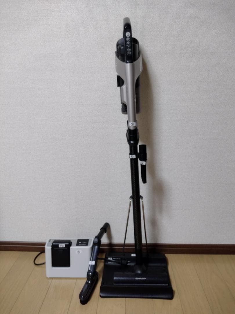 シャープ★掃除機★EC-AR7-N★2022年製★バッテリーの状態良好★5