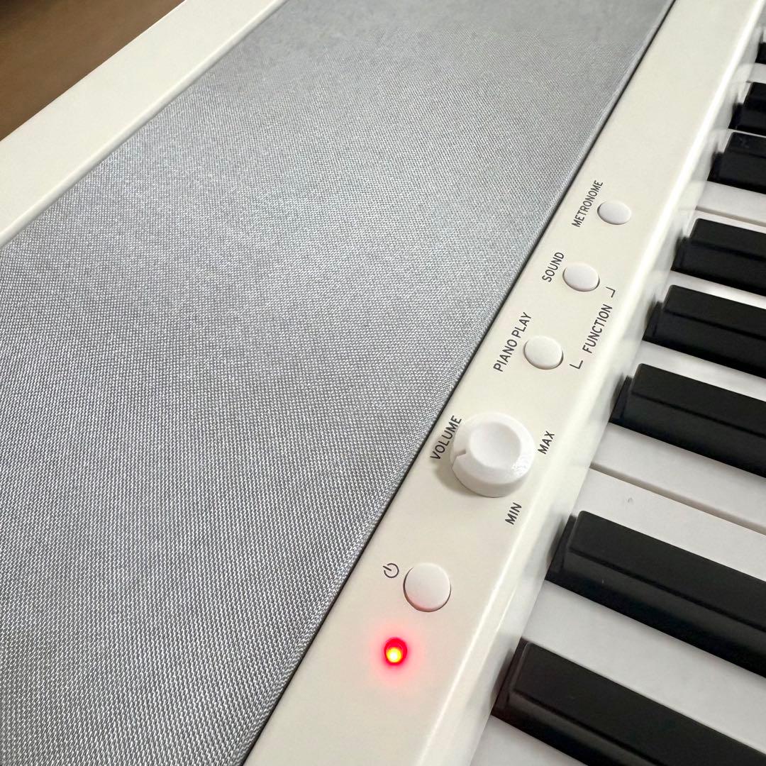 【完全動作品】KORG デジタルピアノ B1 ホワイト 88鍵盤 スタンド付き