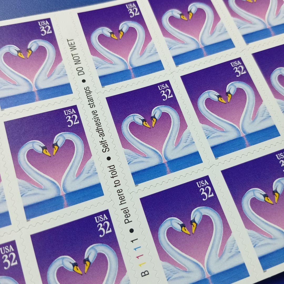 4678 外国切手 アメリカ USA 1997年 白鳥のハート20面入切手帳