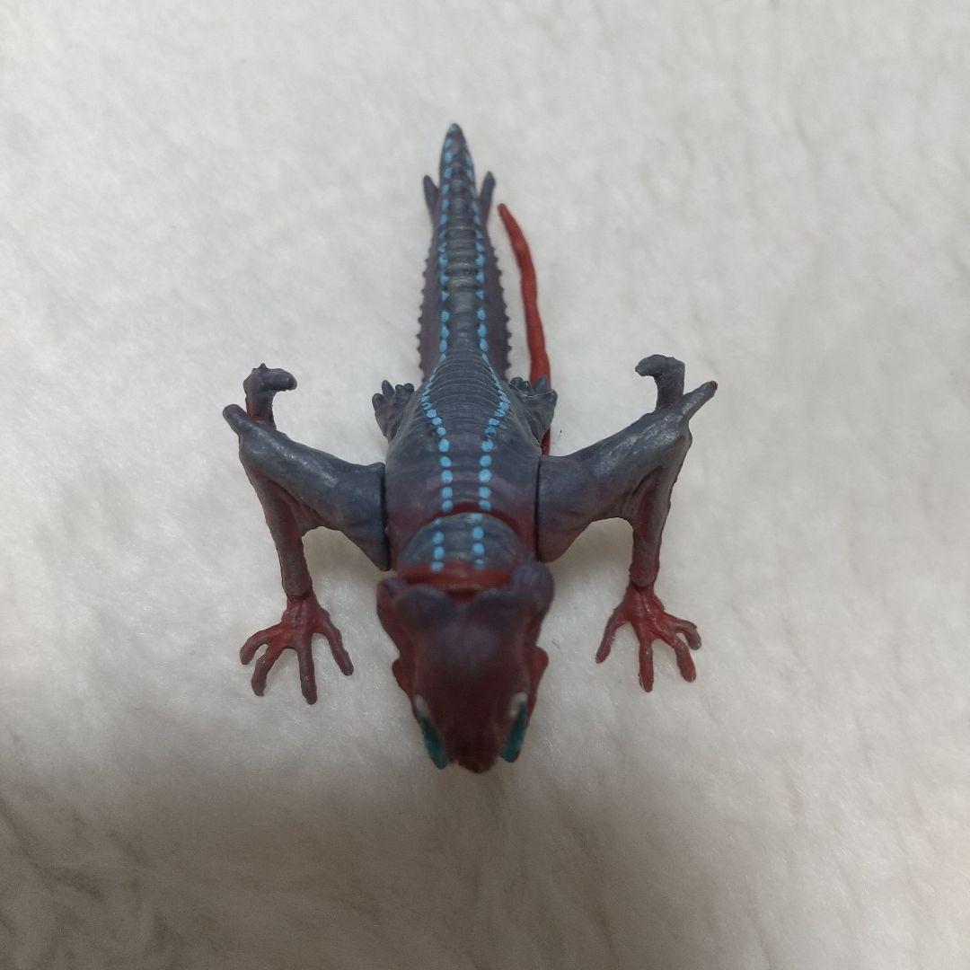 オオタチ・ベイビー NECA ミニフィギュア